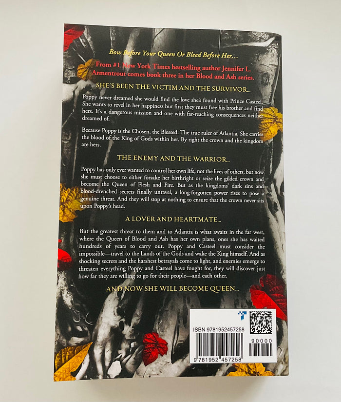 Book - The Crown of Gilded Bones (Bk 3, A Blood and Ash Novel)