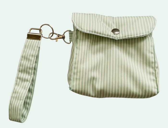 Quilted Boxy Pouch (with wristlet) - No kit