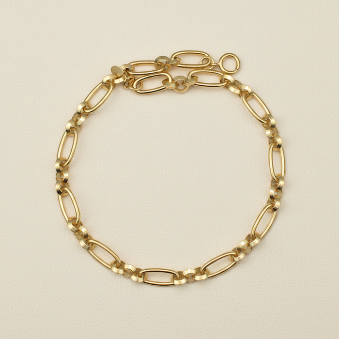 Gold-tone link necklace with oval and bar chain links