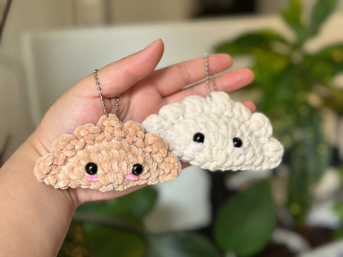 Crochet Empanada/Dumpling Keychain (Gyoza/Jamaican Patty/Pierogie)