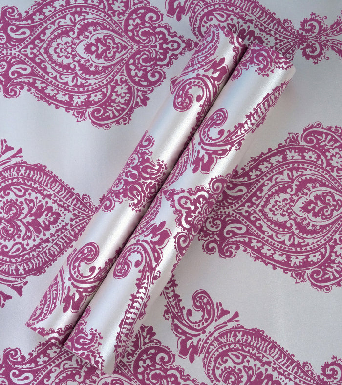 Gracia Pink Damask Design Floral Wallpaper 301261