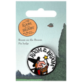 Room on the Broom Logo Pin Badge / Κονκάρδα Μια Σκούπα μα τι Σκούπα - Diavazo Greek Books