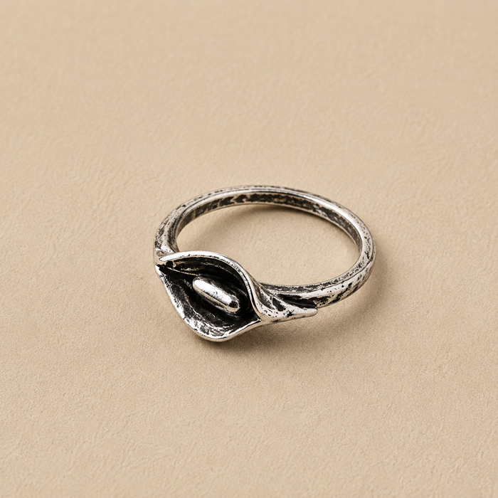 7 / Calla Lily